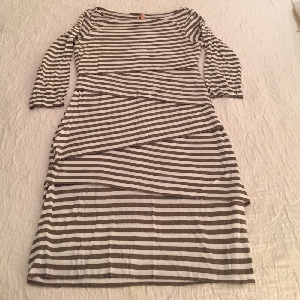 Bailey 44 flattering tiered dress